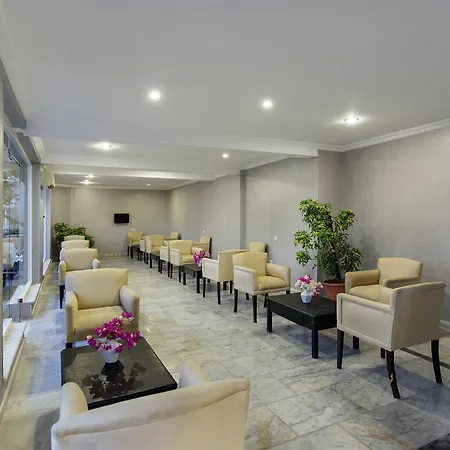 Larissa Club Otel 4*